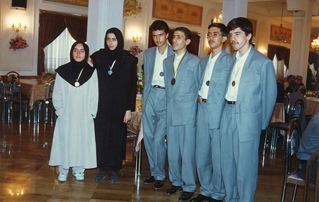 یزد فردا محمد حسین تقوایی زحمتکش مریم میرزاخانی ملکه ریاضی جهان زندگی نامه افتخارات