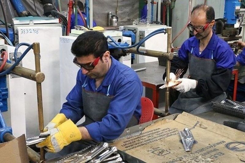 مطالبه جدی از دادستانی یزد برای دفاع از حقوق تولید و کارگر