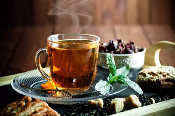 متخصص تغذیه: چای جایگزین آب نیست