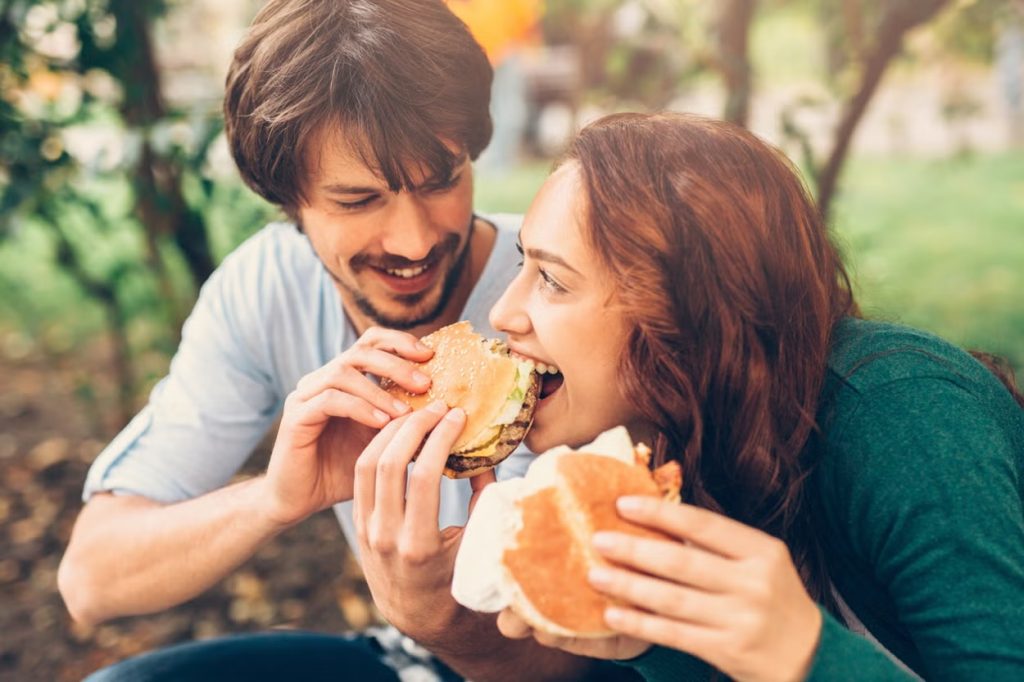 افراد متأهل بیشتر از مجردها وزن اضافه می‌کنند