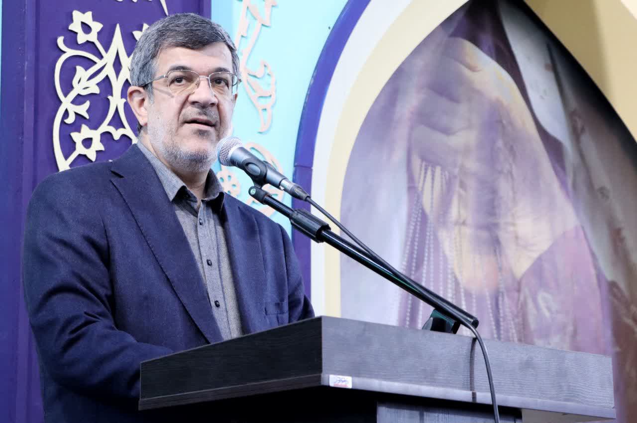 استاندار یزد: آرامش امروز جامعه ثمره ایثار شهداست