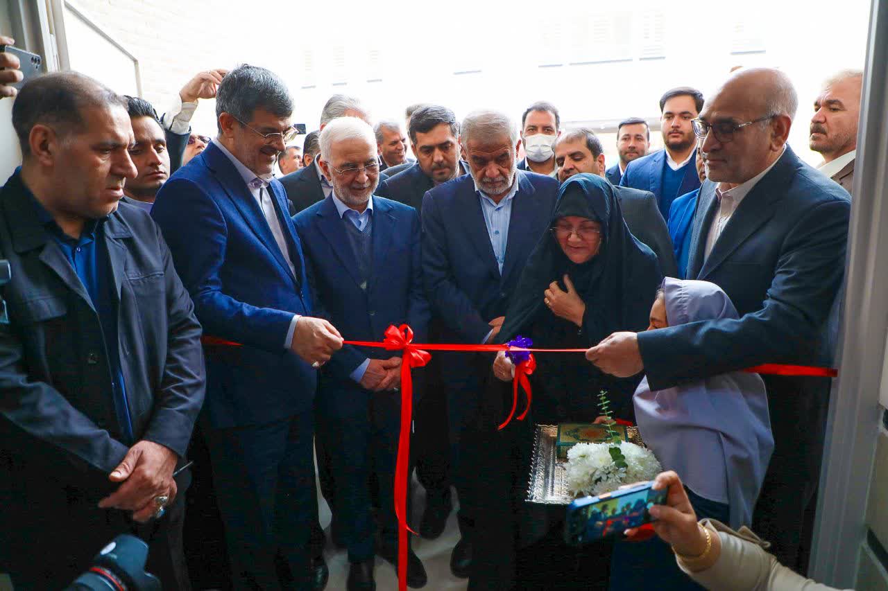 بهره‌برداری از آموزشگاه ۱۸ کلاسه شهید منگلی در جریان سفر وزیر کشور