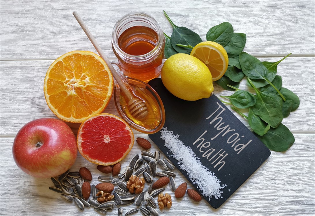 چگونه پرکاری تیروئید را به طور طبیعی کنترل کنیم؟