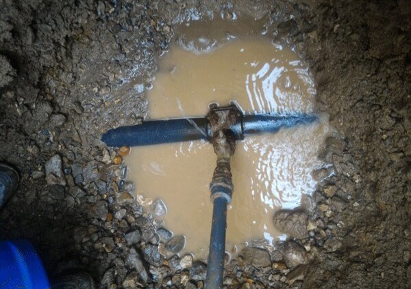 تبدیل ۵۸۰۳ انشعاب غیرمجاز آب به مجاز در استان کرمان