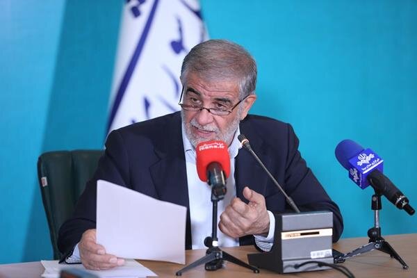 آب حق مردم یزد است/ محیط‌ زیست منافع مردم را در نظر بگیرد