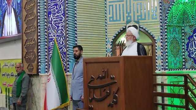 برخی به رغم رفتار خصمانه دشمنان حرف از اعتماد به آنها میزنند! برخی به رغم رفتار خصمانه دشمنان حرف از اعتماد به آنها میزنند!