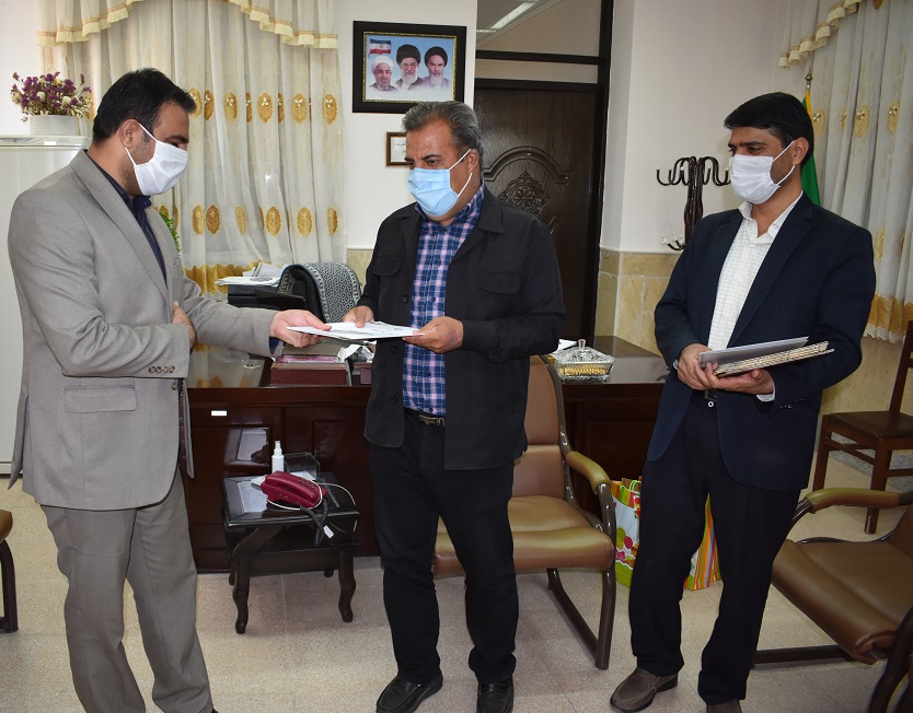 خبرنگاران بهابادی تجلیل شدند