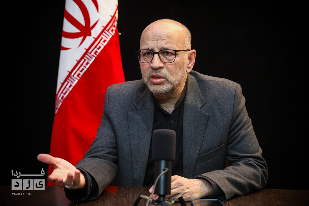 خبرنگاران با انتقادات سازنده، مسئولان را در اداره امور کشور یاری کنند