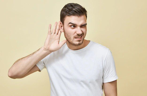 مهم‌ترین عامل کم‌شنوایی چیست؟