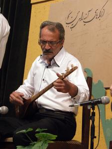 هنرمندان آموزشگاه چکاوک را خانه خود بدانند