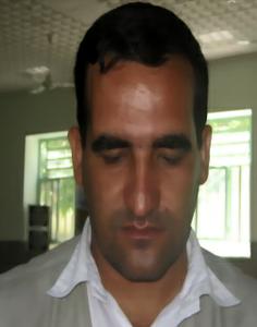 به دوستداران استاد آذر یزدی عرض می کنم که آذر یزدی نیاز مالی ندارد. به دوستداران استاد آذر یزدی عرض می کنم که آذر یزدی نیاز مالی ندارد.