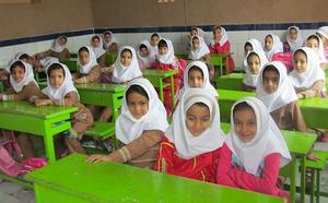 حضور در مدارس شهرستان ابرکوه به مناسبت گرامیداشت هفته کتاب و کتاب خوانی