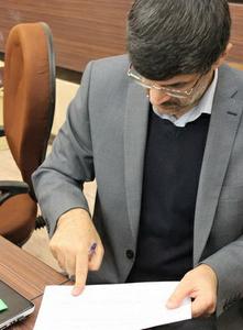 دکتر بابایی معاون سابق استاندار یزد در حوزه 5 شهرستان استان ثبت نام کرد(  1   نظر)