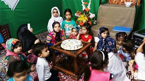 مراسم جشن میلاد حضرت معصومه (س) و روز دختر در حسینیه موقت روضة الشهداء شهرستان مهریز برگزار شد .