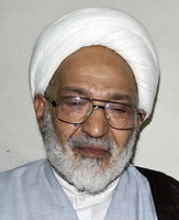 امام جمعه مهريز: شجره خبيثه و هر جريان پليد عليه انقلاب را بايد از ريشه خشكانيد امام جمعه مهريز: شجره خبيثه و هر جريان پليد عليه انقلاب را بايد از ريشه خشكانيد