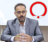 گزارش تصویری؛ نشست مطبوعاتی "دکتر تقوايي" مدیر انتقال خون یزد به مناسبت هفته دولت 