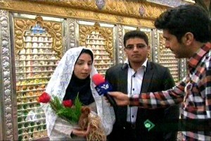 نوعروس بافقی که به جای “گل چیدن” سوره” نور “خواند