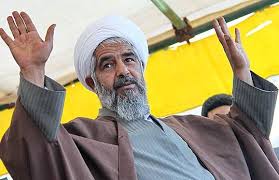 مسئولین ابرکوه از فرماندار گرفته تا روسای ادارات، برای حل معضلات و مشکلات شهرستان با نماینده ارتباط برقرار نمی کنند